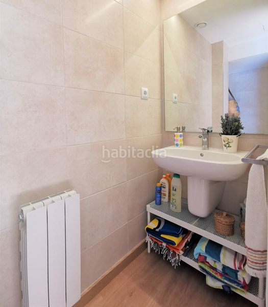 Foto bee58d44-efee-4bc6-aaa5-3aa5e80e5896. Casa amb calefacció aparcament piscina a Centre Reus