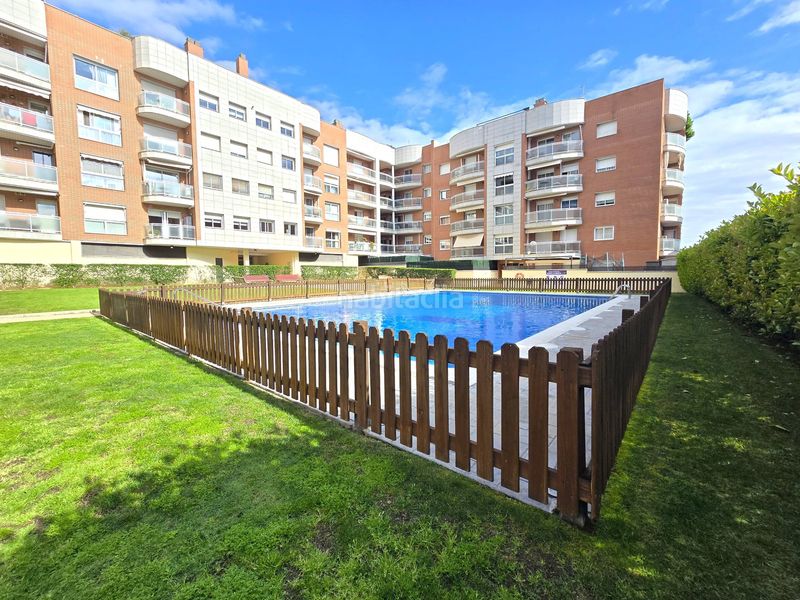 Foto 1a170ad2-f802-418f-9846-e5919a4719cc. Pis amb calefacció aparcament piscina a Mestral Reus