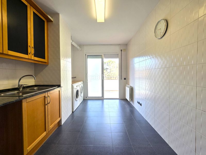 Foto 6a9b49e9-b73d-4a1b-8d30-af87f8849c04. Pis amb calefacció aparcament piscina a Mestral Reus