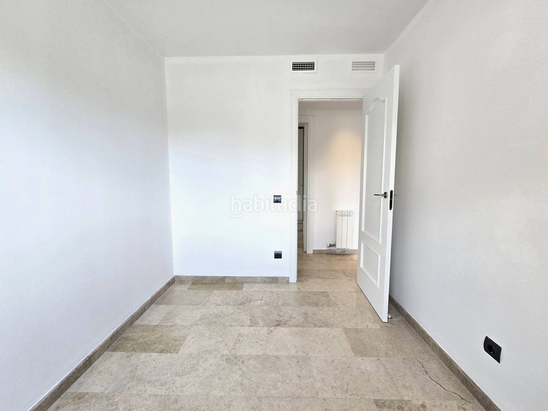 Foto 96c146f3-7c7b-434e-80f7-c2e9d0efb976. Pis amb calefacció aparcament piscina a Mestral Reus