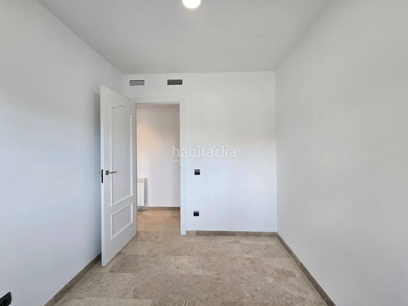 Foto e07e6f82-5f4e-4cc3-8cd9-3d03af4744c0. Pis amb calefacció aparcament piscina a Mestral Reus