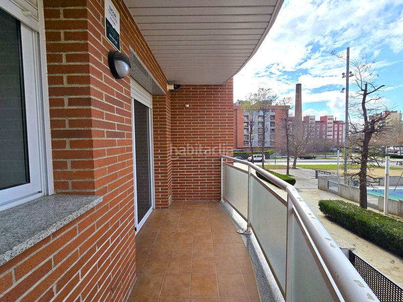 Foto f86c042c-6625-4313-8766-ce091f3ac33b. Pis amb calefacció aparcament piscina a Mestral Reus