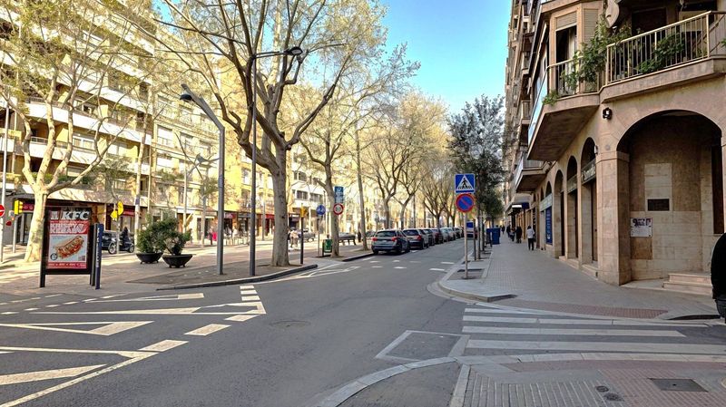 Foto 44be8108-86f9-4303-81a6-4874017533b6. Local comercial a Centre Reus