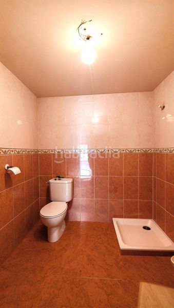 Foto e3a7ace4-16f8-49c0-a6be-a6aaef23f8fc. Local comercial a Centre Reus