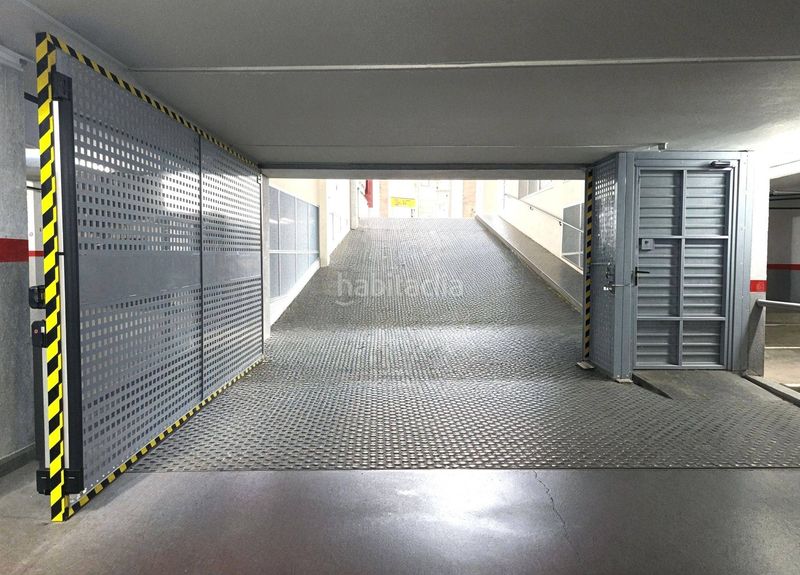 Foto de24fc64-7397-47f2-8756-20bbab232970. Pis amb aparcament a Ponent Reus