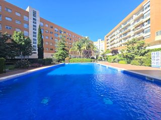 Appartement  Antoni de bofarull. Un oasis en medio de reus con parking incluido.