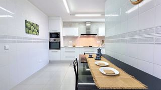 Pis  Passeig prim. Amplitud, luz, terraza y parking opcional en paseo prim