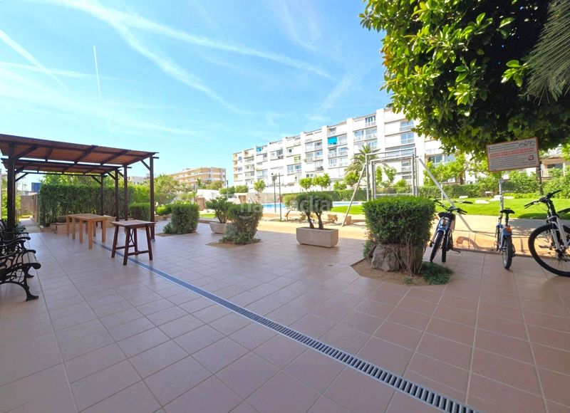 Foto 3be1fe32-d02e-4d50-9895-9b9e459775bc. Apartament amb piscina a La Pineda Vila-seca