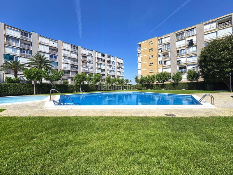 Foto 3eeb7df6-bb49-4f5b-a3dd-fec53c1207a4. Apartament amb piscina a La Pineda Vila-seca