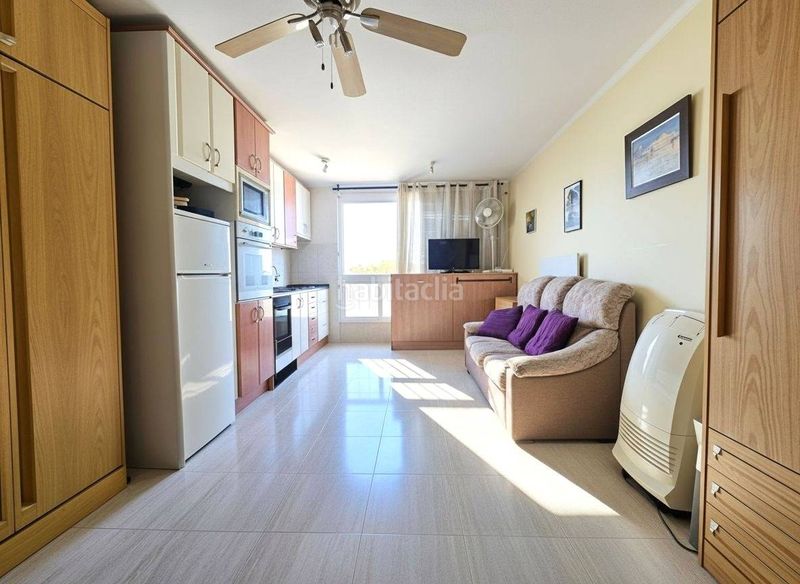 Foto 927d2030-6a38-4349-9bfd-81cd92b74425. Apartament amb piscina a La Pineda Vila-seca