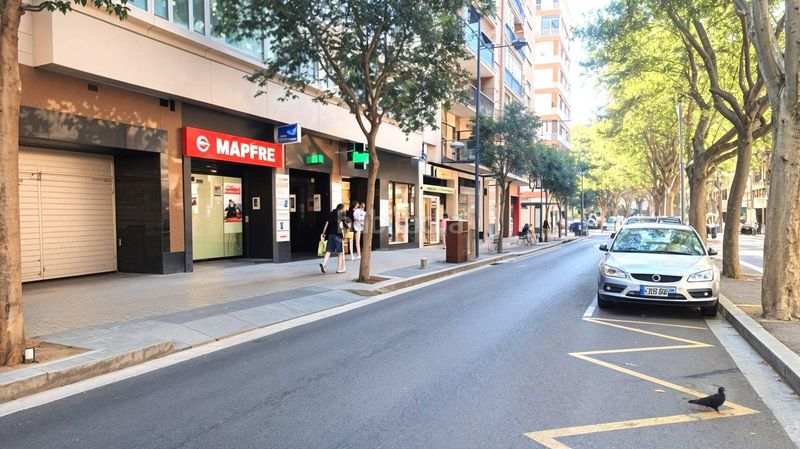 Foto 69b36766-b8e1-49d7-92bd-48d85bc80f63. Aparcament cotxe a Centre Reus