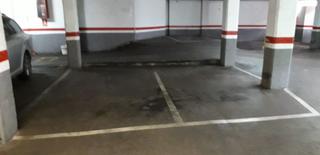 Affitto Posto auto in N/a. Plaza para coche mediano