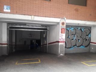 Affitto Posto auto in Carrer de la conca de tremp 119. Plaza coche grande