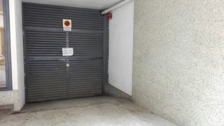 Lloguer Aparcament cotxe  Carrer de ca l'alegre de dalt. Plaza grande para tu coche y motos