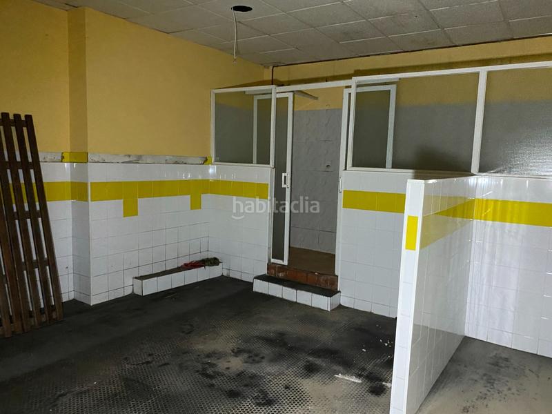 Foto 9a17282a-a42f-49f4-962c-d7fc7c8a4335. Alquiler local comercial local en alquiler en calle san joaquin en Santa Coloma de Gramenet