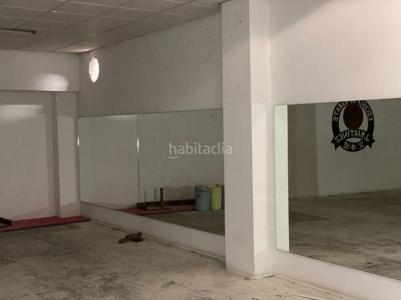 Foto 9a6f4f72-1bb6-450e-a8d6-0161339e9554. Alquiler local comercial local en alquiler en calle san joaquin en Santa Coloma de Gramenet