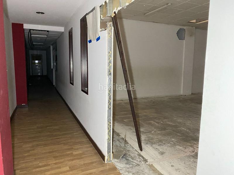 Foto e5f1114c-2d77-40c1-941c-3f01c232a7b1. Alquiler local comercial local en alquiler en calle san joaquin en Santa Coloma de Gramenet