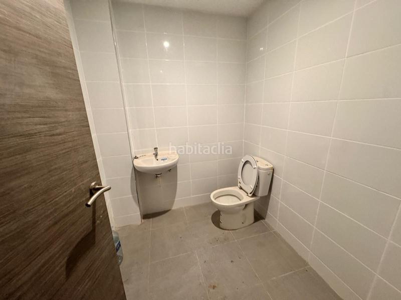 Foto 1e96517c-3499-4e05-ad18-ef93c3288f49. Business premise in Centre Santa Coloma de Gramenet