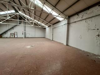 Location Local commercial  Santa coloma. Local en alquiler en avenida santa coloma