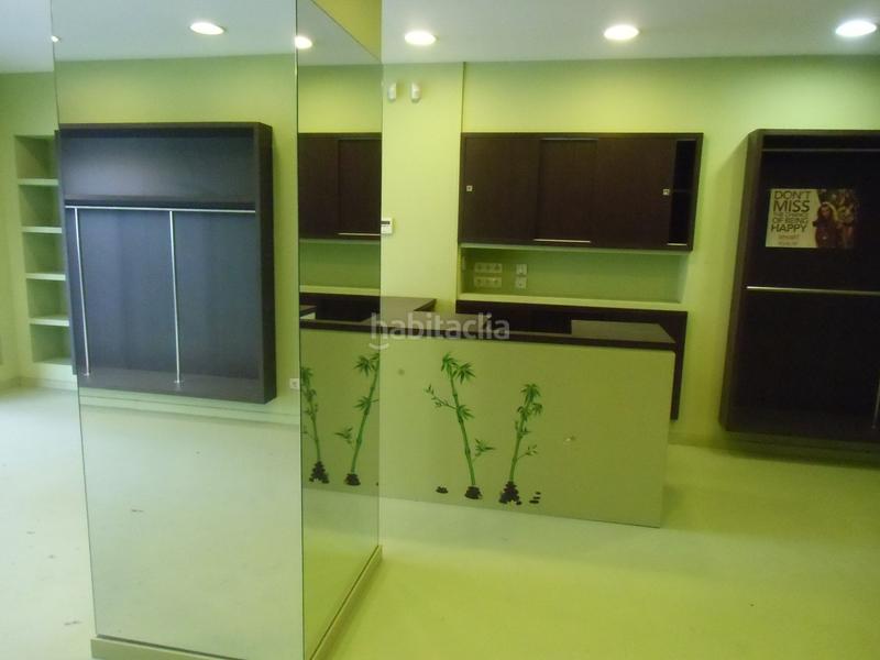 Foto 6f16d0a3-e325-41bf-b218-3724f2085800. Geschäftsraum in Centre Santa Coloma de Gramenet