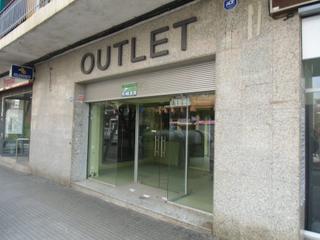 Local Comercial  Generalitat. Local reformado en el centro de santa coloma  ideal inversores!