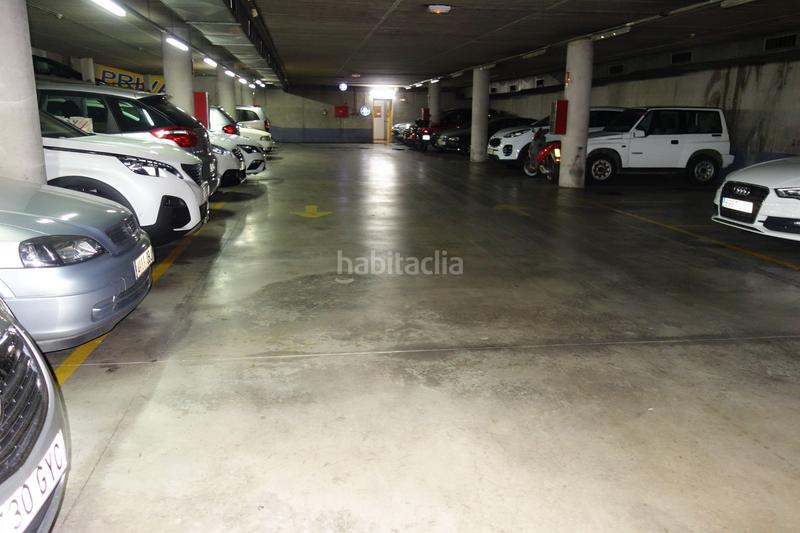 Foto 21e64008-cd70-43a6-835c-98d0b23c42c6. Posto auto in Centre Santa Coloma de Gramenet