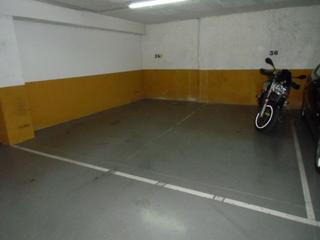 Parking voiture  Carrer de sant carles. Parking en venta de plaza doble en santa coloma de gramenet