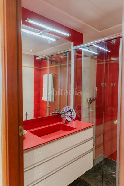 Foto 0ae29405-3614-4baf-8b1e-08fd4c1c9e99. Maison avec chauffage parking dans Singuerlín Santa Coloma de Gramenet