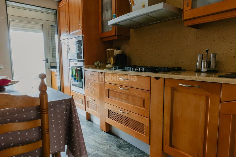 Foto 186535fa-c88b-4eff-8b33-0ea473312dbd. Maison avec chauffage parking dans Singuerlín Santa Coloma de Gramenet