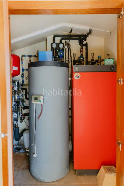 Foto 59243231-375d-4ec8-baf2-76ab72e73847. Maison avec chauffage parking dans Singuerlín Santa Coloma de Gramenet