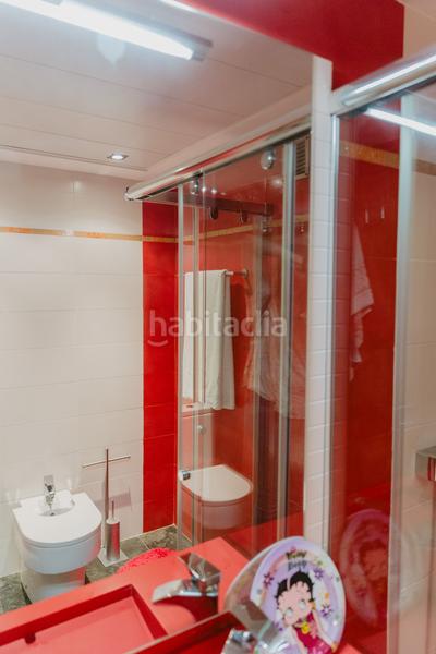 Foto 67b3f970-904b-4101-91cd-92831218f603. Maison avec chauffage parking dans Singuerlín Santa Coloma de Gramenet