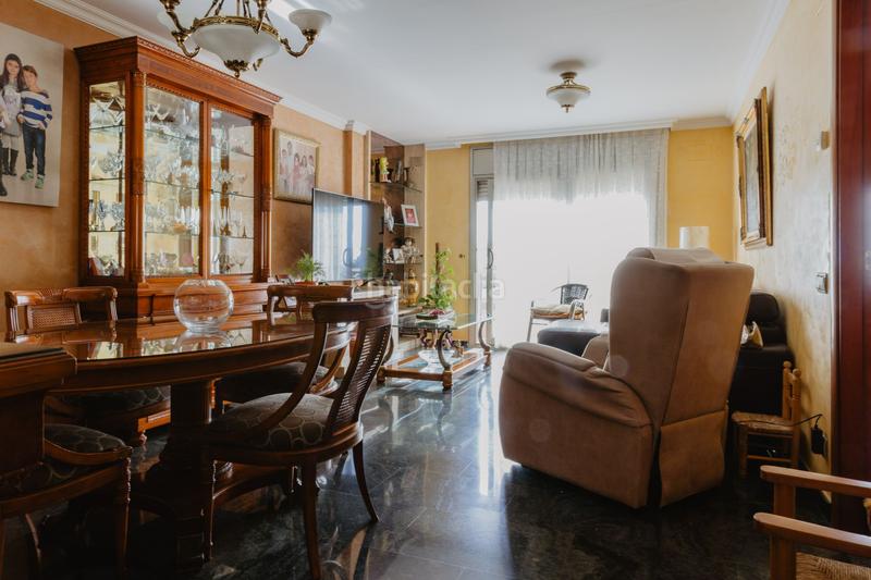 Foto 83468134-a3e3-4e34-bdf2-654f61086087. Maison avec chauffage parking dans Singuerlín Santa Coloma de Gramenet