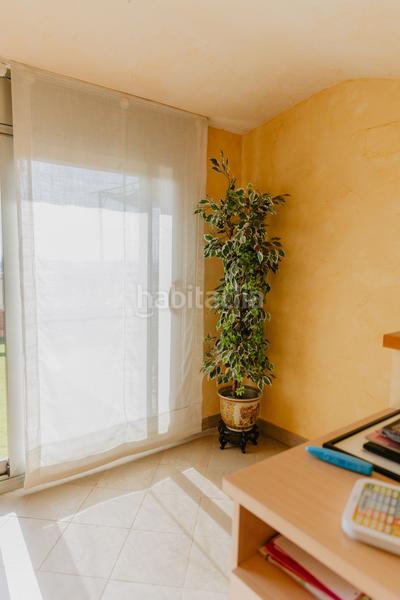 Foto 9459b45e-4d30-4411-ae39-8d15685320dd. Maison avec chauffage parking dans Singuerlín Santa Coloma de Gramenet