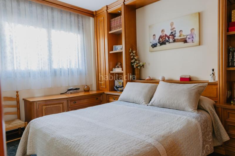 Foto 97925795-51a8-4e2f-86ad-fe5ff47e27f6. Maison avec chauffage parking dans Singuerlín Santa Coloma de Gramenet