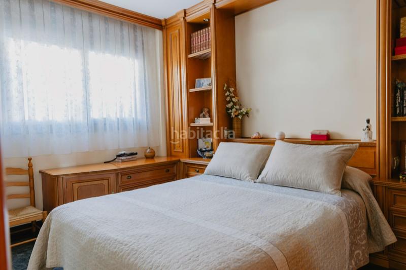 Foto b42f9f28-60d2-47b0-bc07-387053cb206b. Maison avec chauffage parking dans Singuerlín Santa Coloma de Gramenet