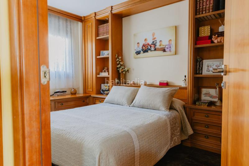 Foto c56ff1c8-9899-4a77-8370-b8595834d91c. Maison avec chauffage parking dans Singuerlín Santa Coloma de Gramenet