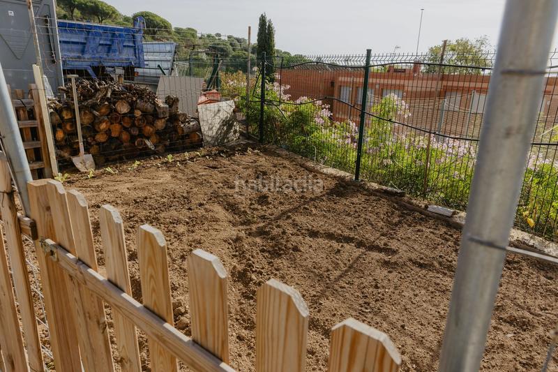 Foto c97c833e-ffa8-4df8-9da1-d14c76bcf218. Maison avec chauffage parking dans Singuerlín Santa Coloma de Gramenet