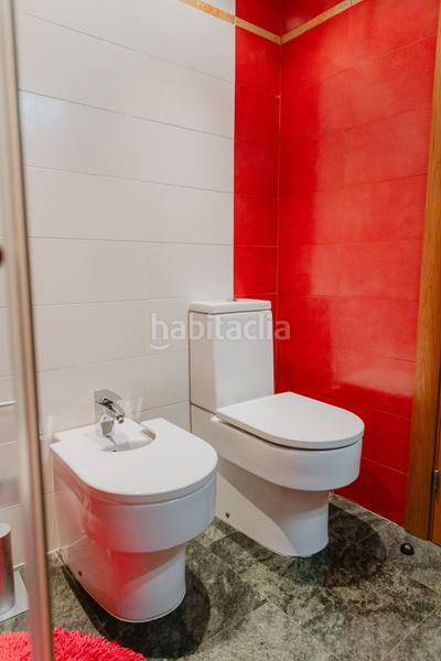 Foto cd867a09-3cf2-421b-b5d4-f4d25d775068. Maison avec chauffage parking dans Singuerlín Santa Coloma de Gramenet