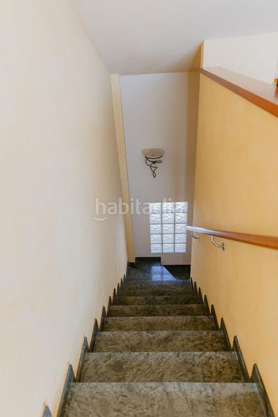 Foto cf49e3f4-26c9-4f80-bca6-53798317fc59. Maison avec chauffage parking dans Singuerlín Santa Coloma de Gramenet