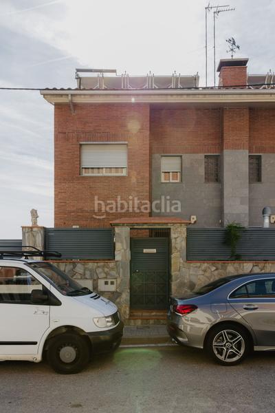 Foto dc0fa14f-7de8-42b4-9943-e0f6d2c52baa. Maison avec chauffage parking dans Singuerlín Santa Coloma de Gramenet