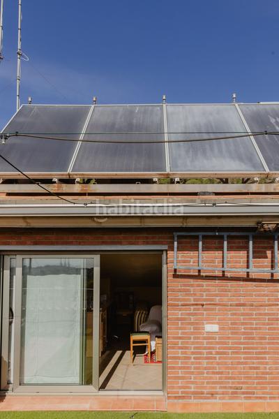 Foto eb29631b-0b89-4fc6-aaaf-485a241fc705. Maison avec chauffage parking dans Singuerlín Santa Coloma de Gramenet