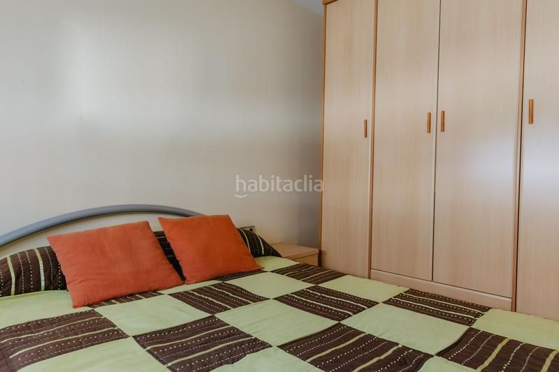 Foto f3e36b3a-69e1-4db9-8df5-72a54b8b3208. Maison avec chauffage parking dans Singuerlín Santa Coloma de Gramenet