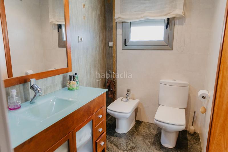 Foto fb3d7626-c9b5-4dd8-b466-e71a7b68daee. Maison avec chauffage parking dans Singuerlín Santa Coloma de Gramenet