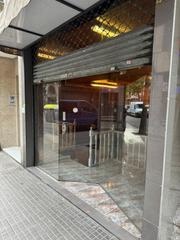 Location Local commercial  San carlos. Local comercial en alquiler en el centro de santa coloma de gram