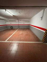 Aparcament cotxe  Bellavista. Oferta de plazas de aparcamiento para coche grande en llefià, ba