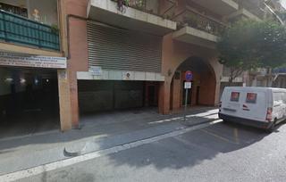 Location Parking voiture  San joaquin. Parking en alquiler 23 motos en santa coloma de gramenet