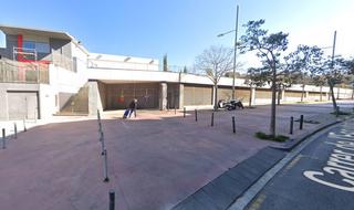 Aparcament cotxe  Carrer de i'escultor clarà. Plaza de aparcamiento para coche pequeño en venta situada en bad
