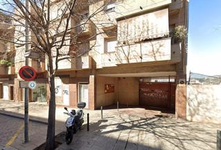 Aparcament cotxe  Circunvalación. Plazas de garaje en calle circunvalación