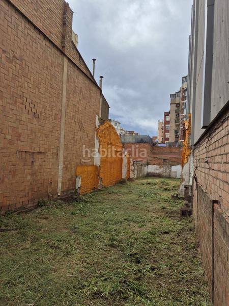 Foto d0edba69-acbe-41a8-ae70-b398219d79da. Wohngrundstück in Riu Sud Santa Coloma de Gramenet
