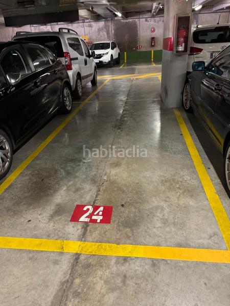 Foto 071cca18-1ae7-4ab1-8596-c0b955f43cff. Aparcament cotxe a Centre Santa Coloma de Gramenet